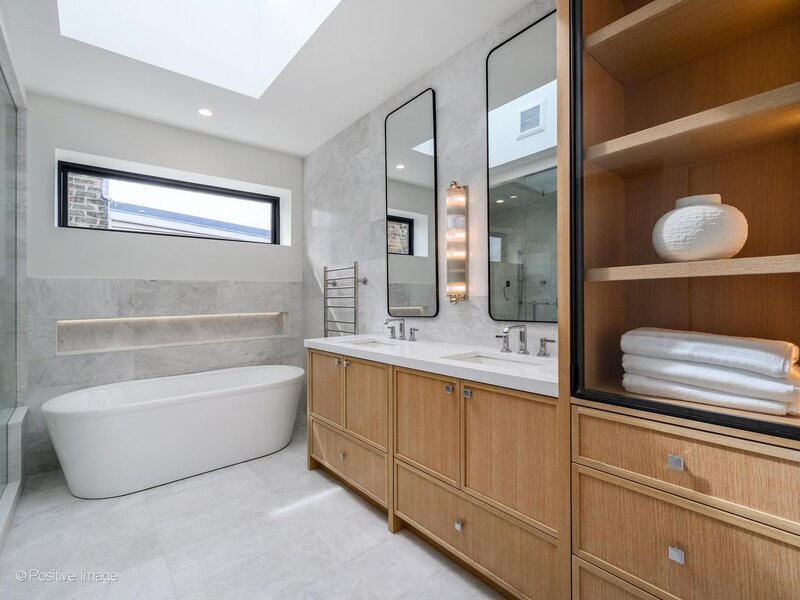 3714 N Claremont Avenue Chicago IL 60618