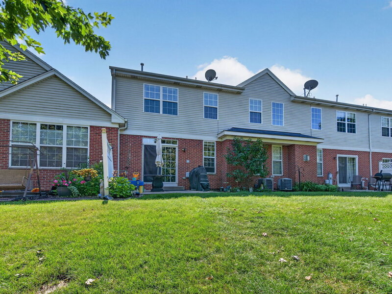 199 Dorset Avenue Oswego IL 60543