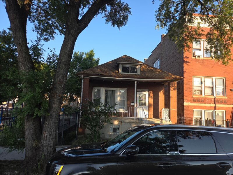 10554 S Avenue L Street Chicago IL 60617