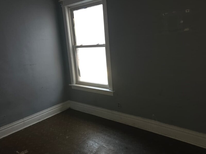 10554 S Avenue L Street Chicago IL 60617