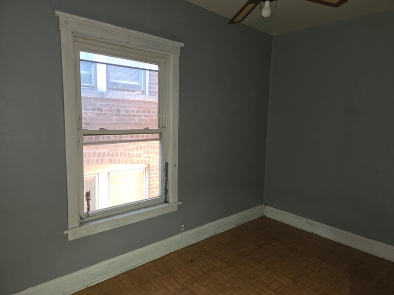 10554 S Avenue L Street Chicago IL 60617