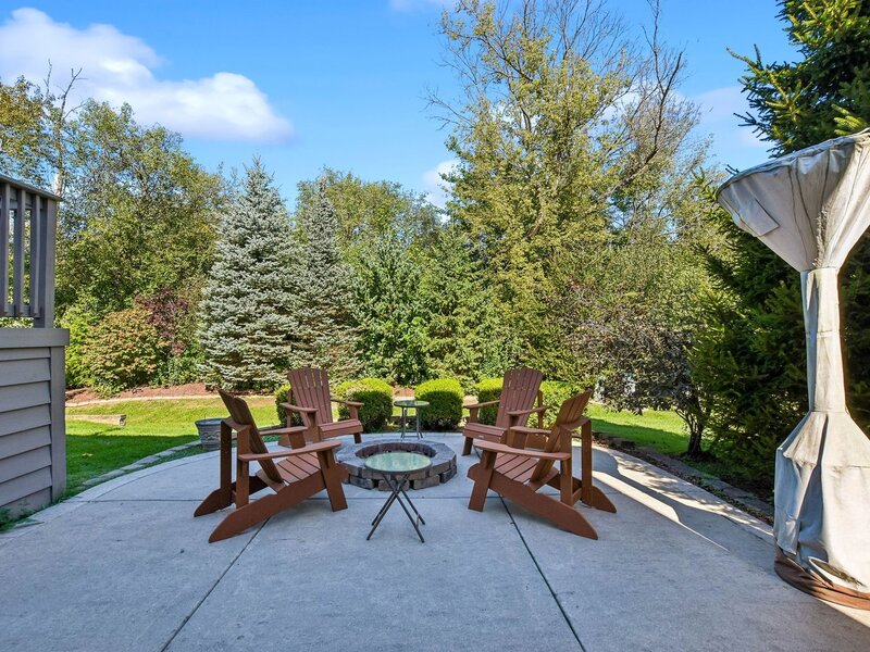 26 Churchill Road Winfield IL 60190