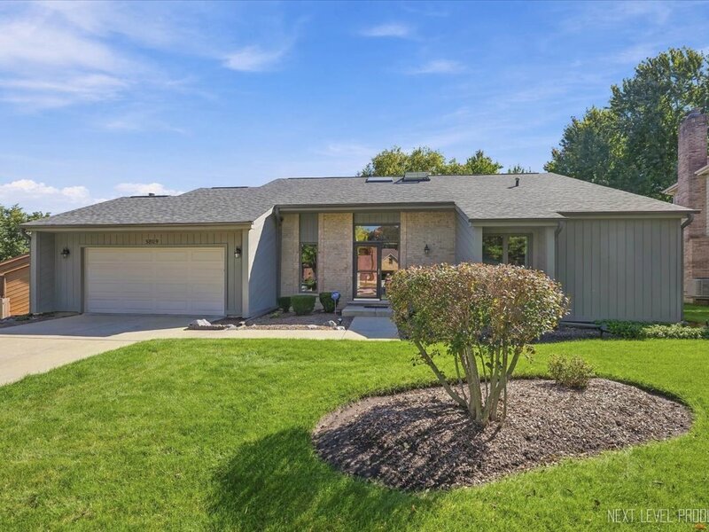 3809 Hagen Court Woodridge IL 60517