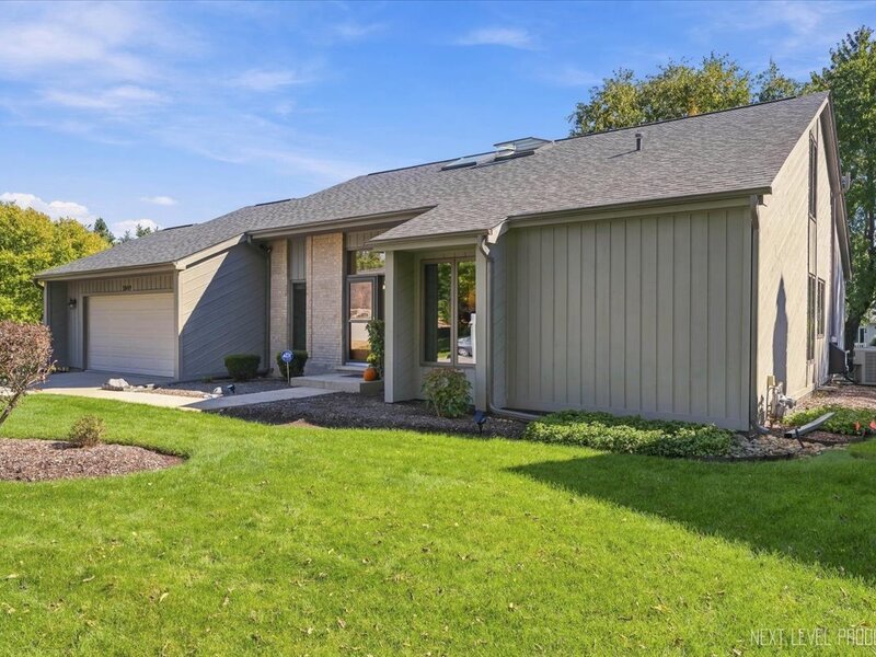 3809 Hagen Court Woodridge IL 60517
