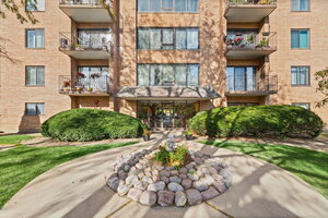 Photo of 1747 W Crystal Lane Mount Prospect IL 60056 Unit 207