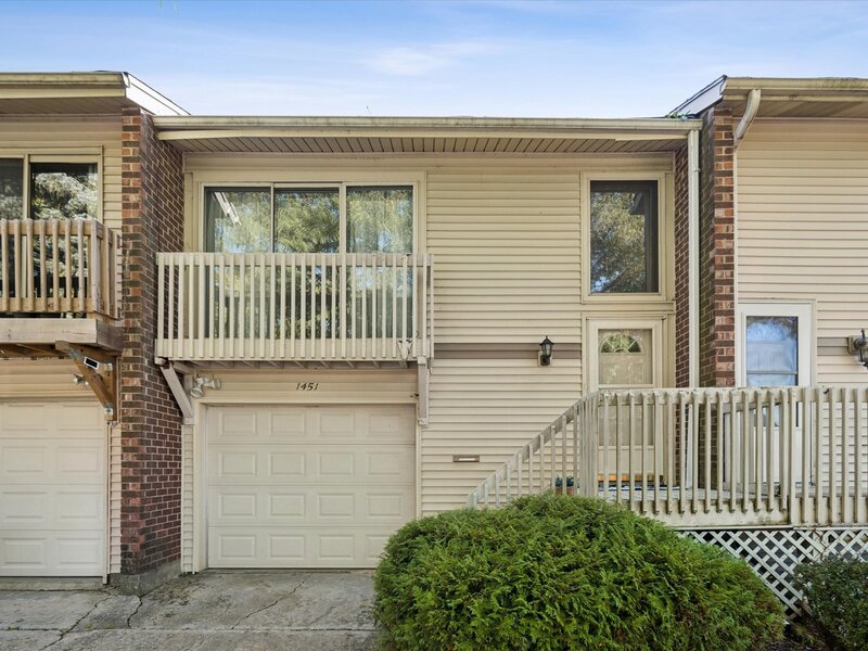 1451 Elder Drive Aurora IL 60506