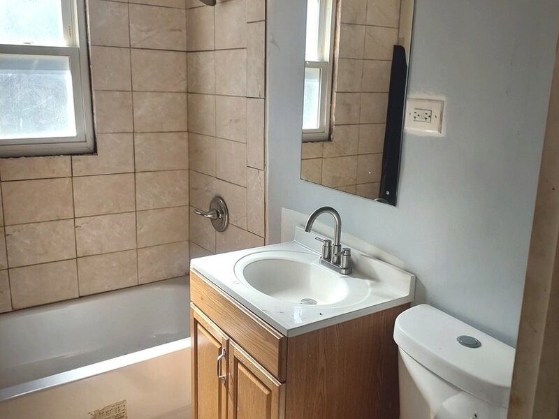 7638 S Rhodes Avenue Chicago IL 60619