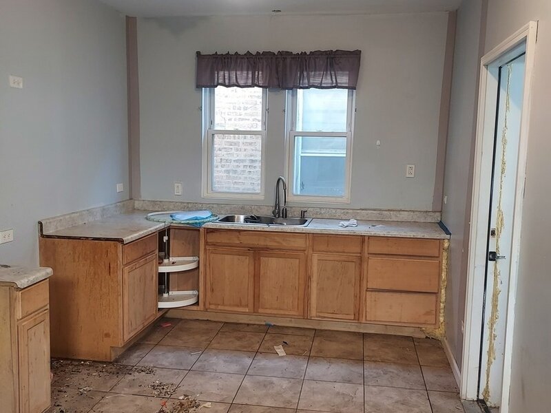 7638 S Rhodes Avenue Chicago IL 60619