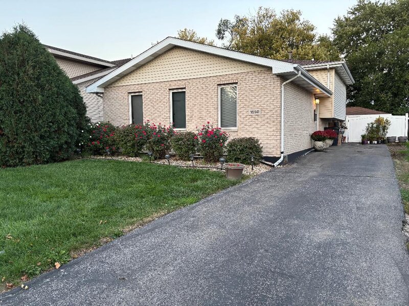 16141 Evans Avenue South Holland IL 60473