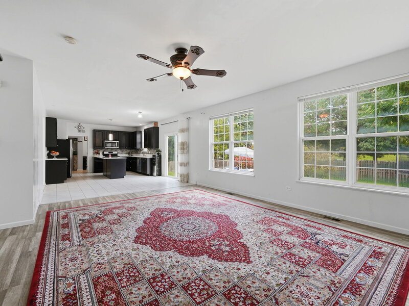 4 Claridge Court Bolingbrook IL 60440