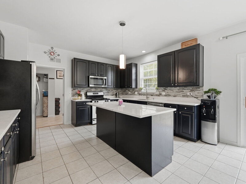 4 Claridge Court Bolingbrook IL 60440
