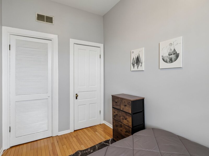 2202 N Clybourn Avenue Chicago IL 60614