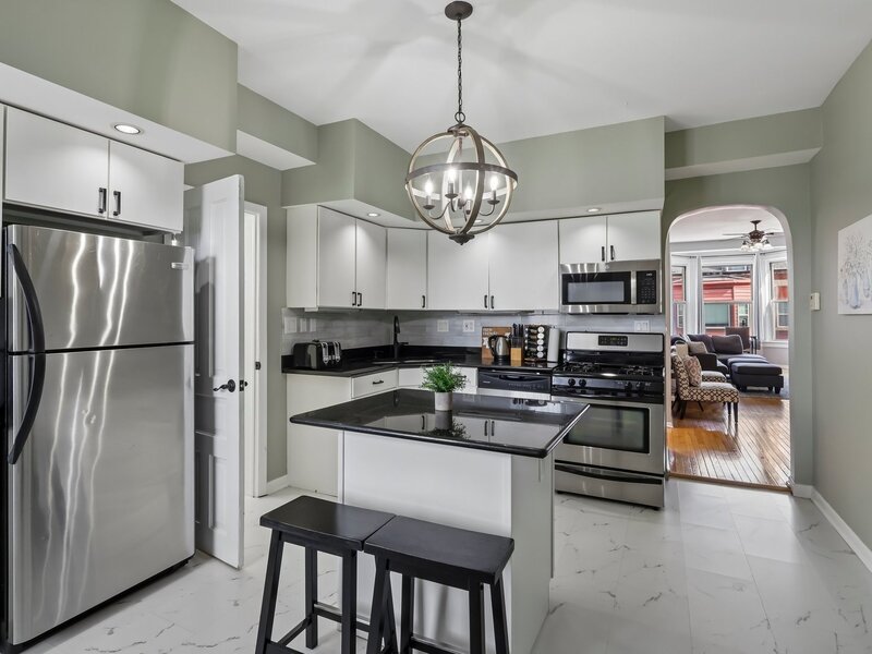2202 N Clybourn Avenue Chicago IL 60614