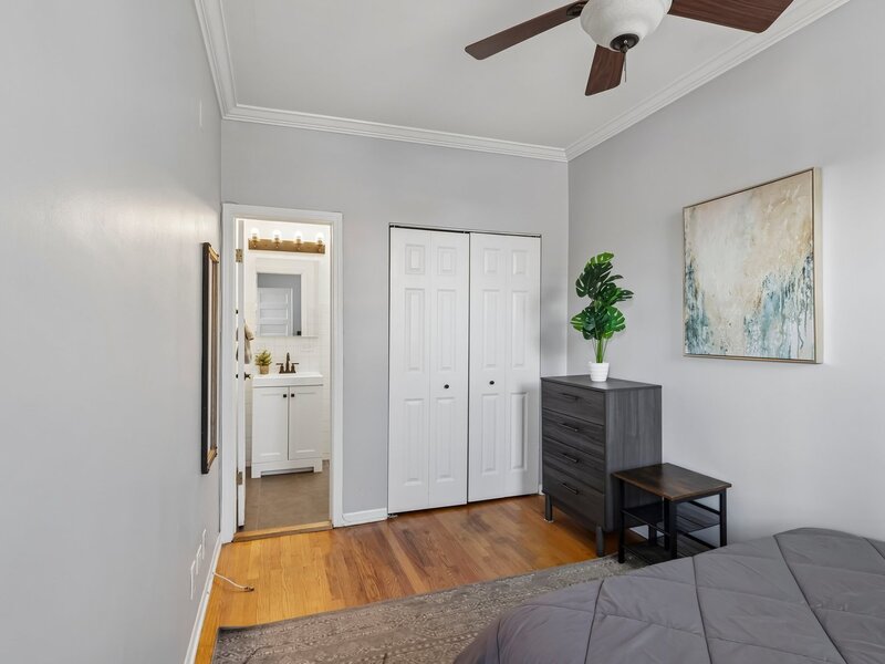 2202 N Clybourn Avenue Chicago IL 60614