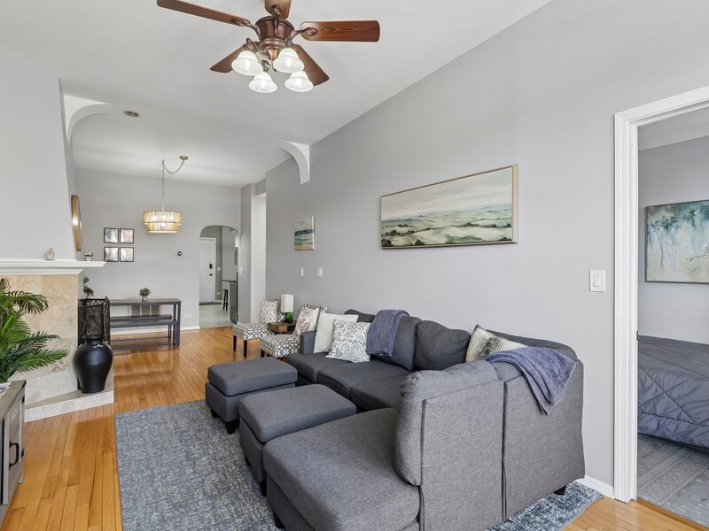2202 N Clybourn Avenue Chicago IL 60614