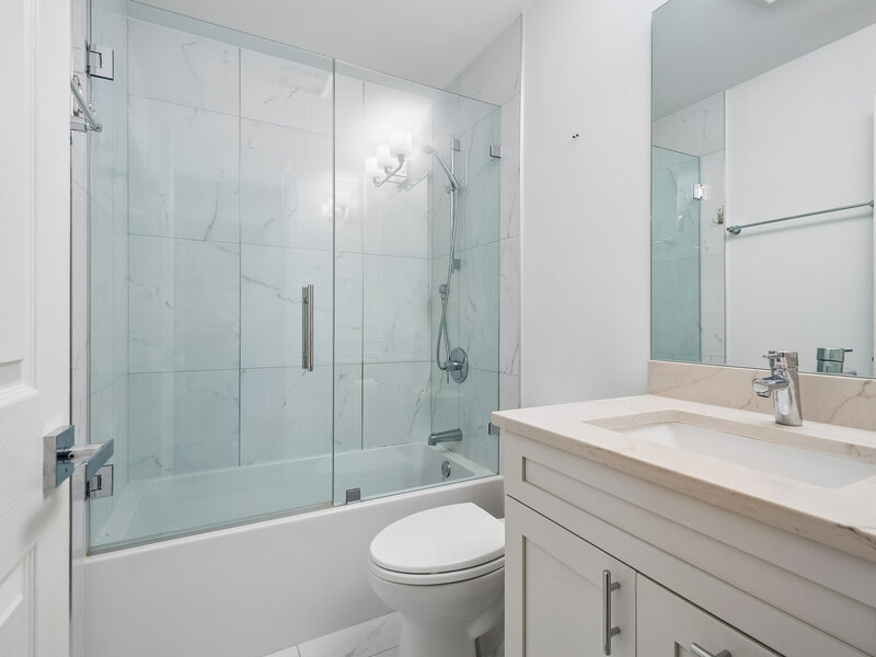549 Williamsburg Court Wheeling IL 60090