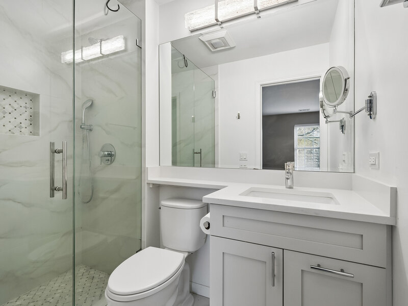 549 Williamsburg Court Wheeling IL 60090