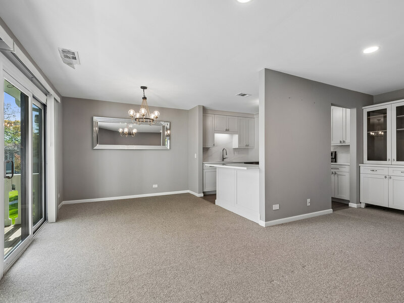549 Williamsburg Court Wheeling IL 60090