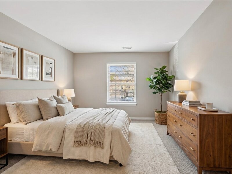 549 Williamsburg Court Wheeling IL 60090