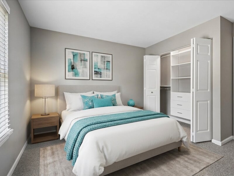 549 Williamsburg Court Wheeling IL 60090