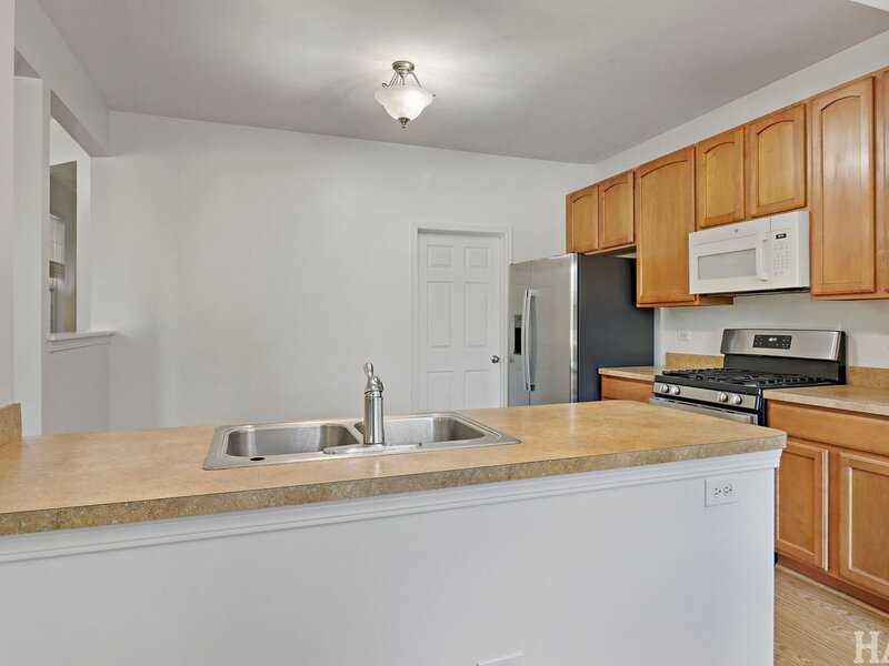 1041 Carrick Road Mchenry IL 60050