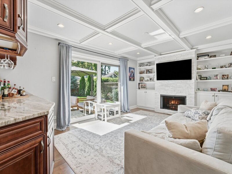 748 Milbeck Court Elk Grove Village IL 60007