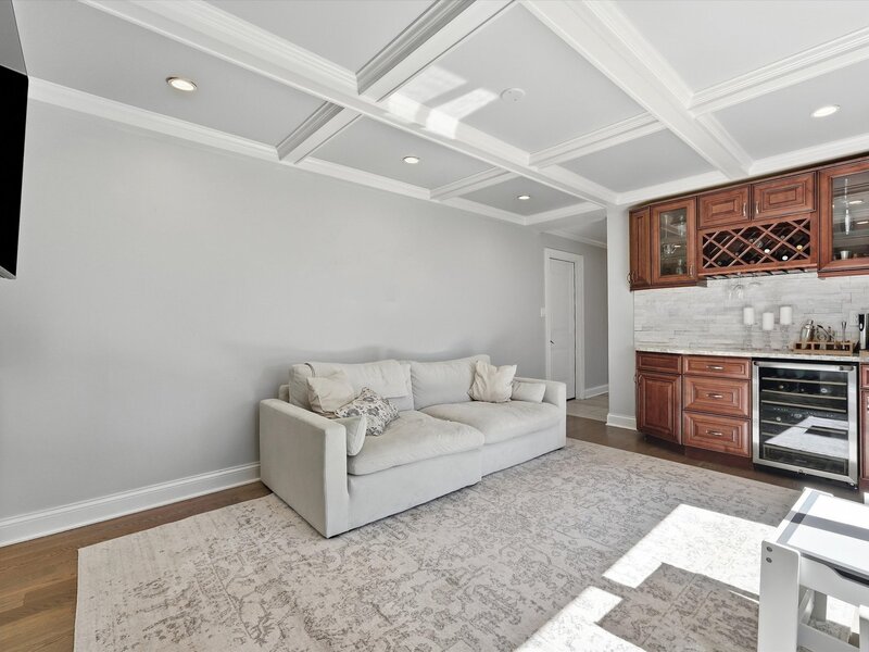 748 Milbeck Court Elk Grove Village IL 60007