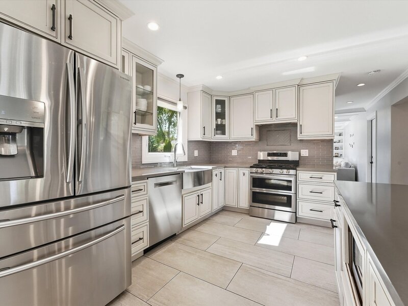 748 Milbeck Court Elk Grove Village IL 60007