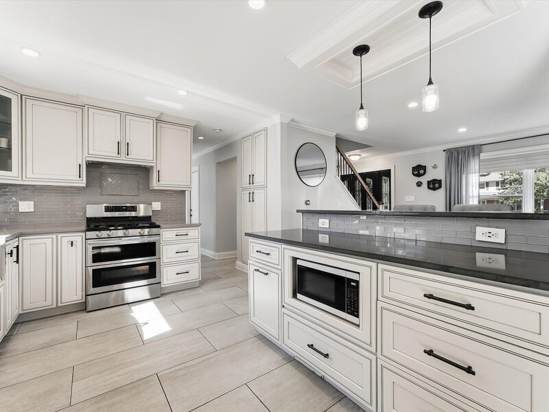 748 Milbeck Court Elk Grove Village IL 60007