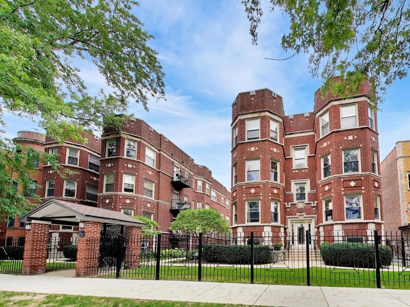 1340 W Greenleaf Avenue Chicago IL 60626