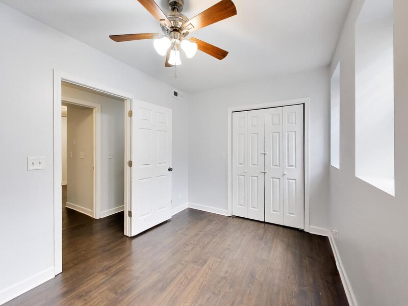 1340 W Greenleaf Avenue Chicago IL 60626