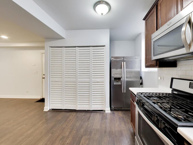 1340 W Greenleaf Avenue Chicago IL 60626