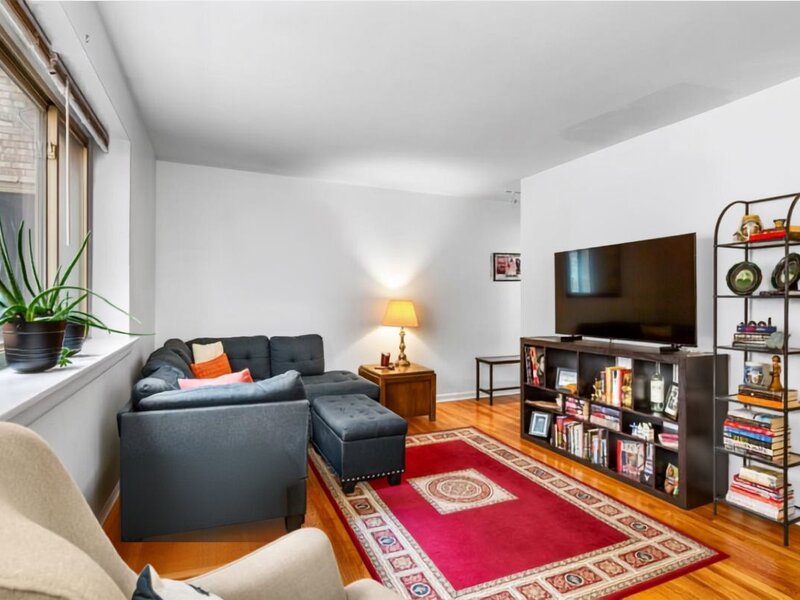 2629 N Hampden Court Chicago IL 60614