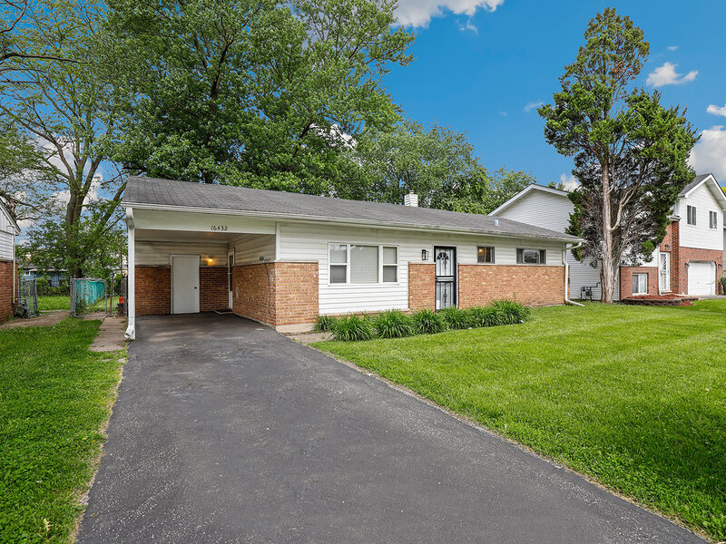 16432 Sawyer Avenue Markham IL 60428