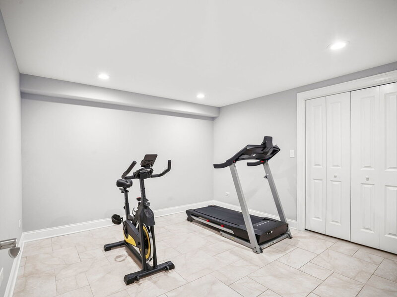 109 Rose Drive Bloomingdale IL 60108