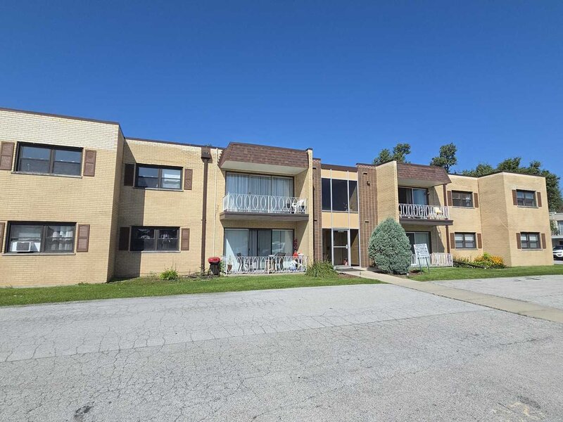 18320 Cherry Creek Drive Homewood IL 60430