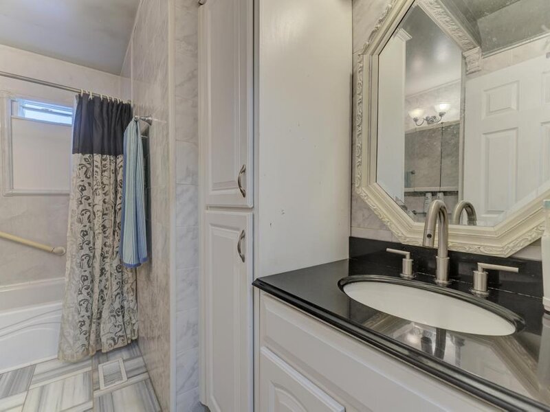 258 Cunningham Lane Bloomingdale IL 60108