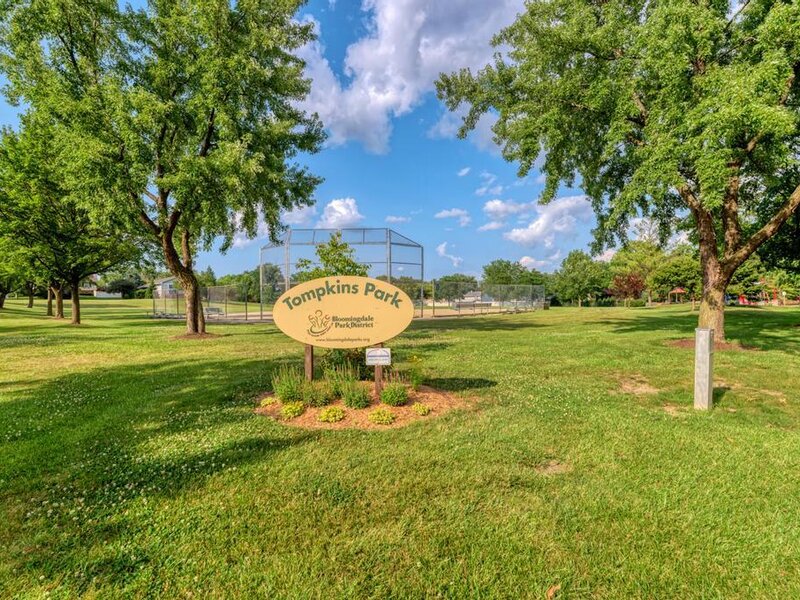 258 Cunningham Lane Bloomingdale IL 60108