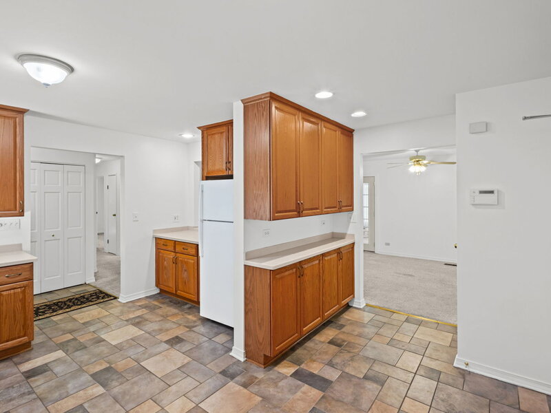 6819 Kincaid Court Woodridge IL 60517