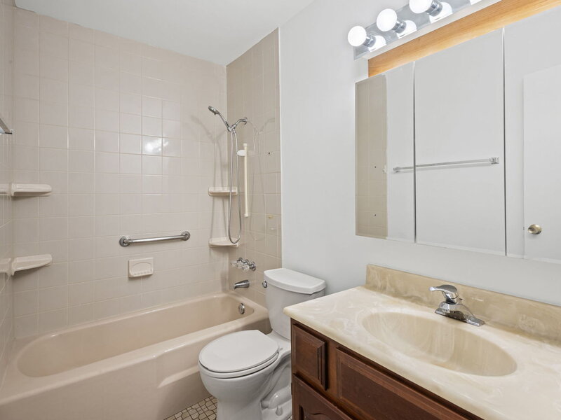 6819 Kincaid Court Woodridge IL 60517