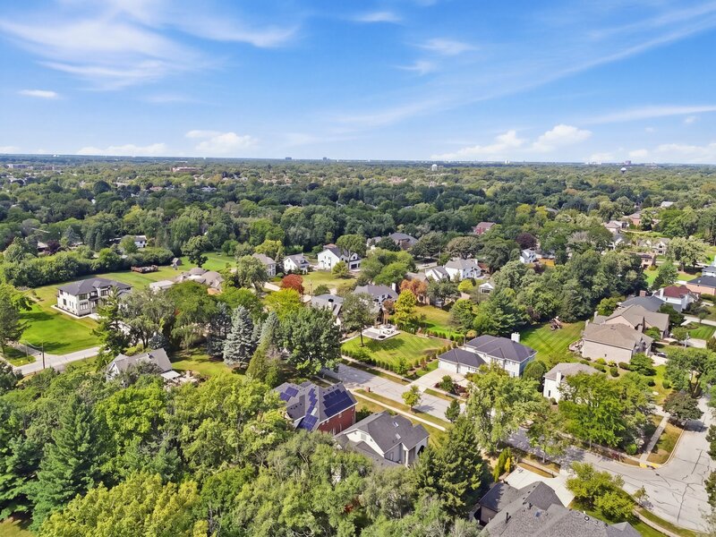 351 Willowood Lane Willowbrook IL 60527