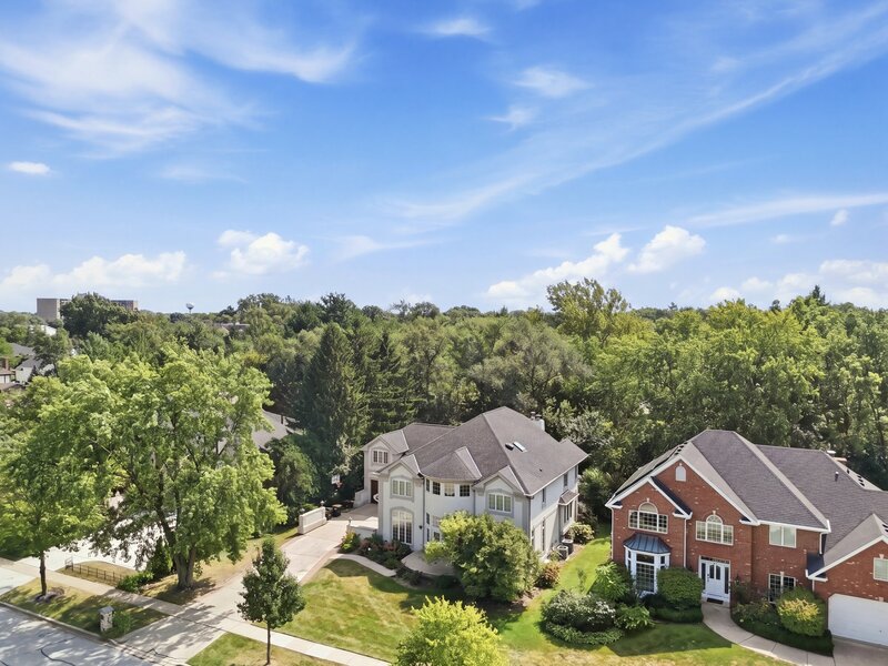 351 Willowood Lane Willowbrook IL 60527
