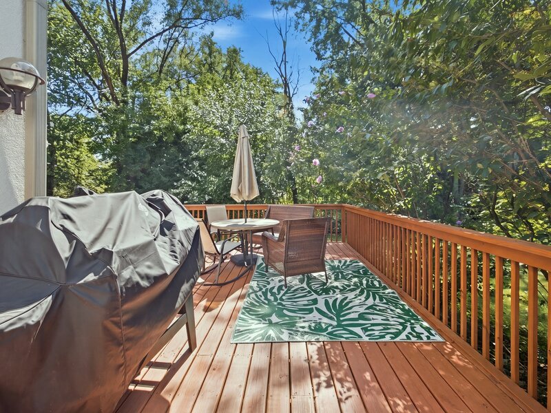 351 Willowood Lane Willowbrook IL 60527