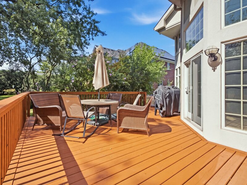 351 Willowood Lane Willowbrook IL 60527