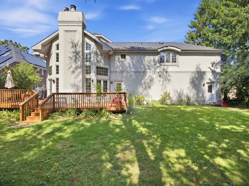 351 Willowood Lane Willowbrook IL 60527