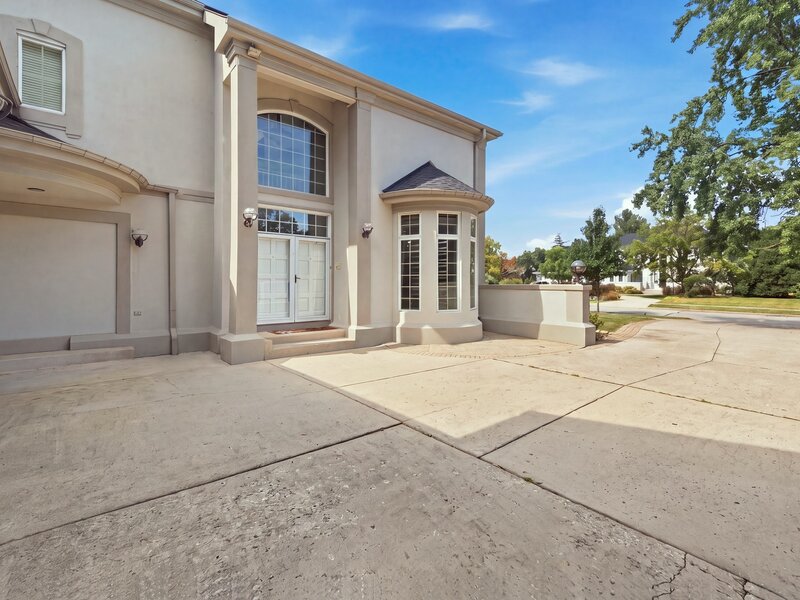 351 Willowood Lane Willowbrook IL 60527