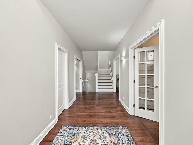 351 Willowood Lane Willowbrook IL 60527