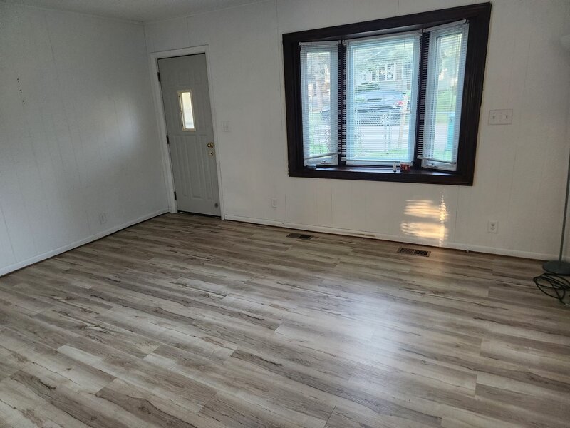 32 Arlington Lane Fox Lake IL 60020