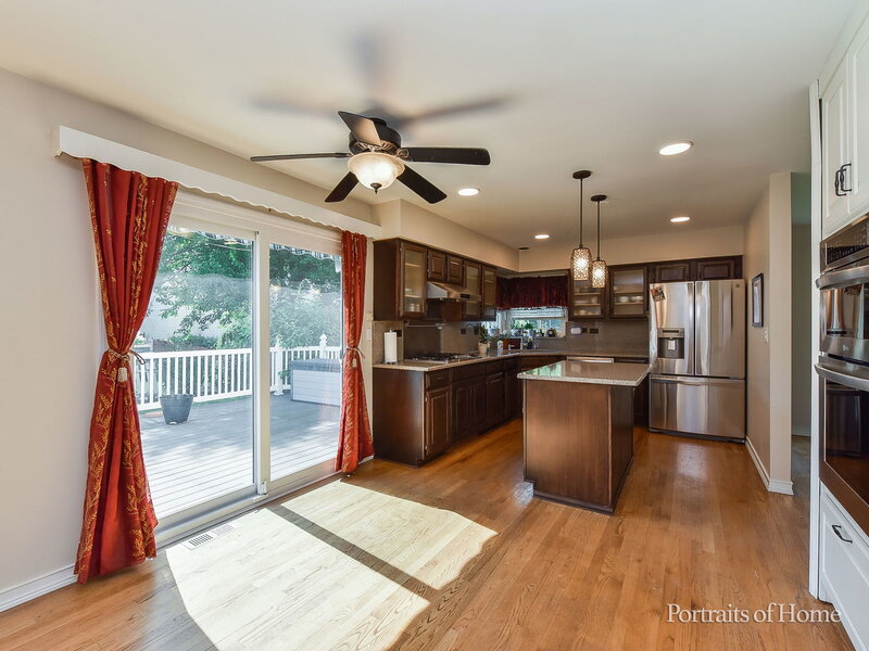 1302 Dunbarton Drive Aurora IL 60502