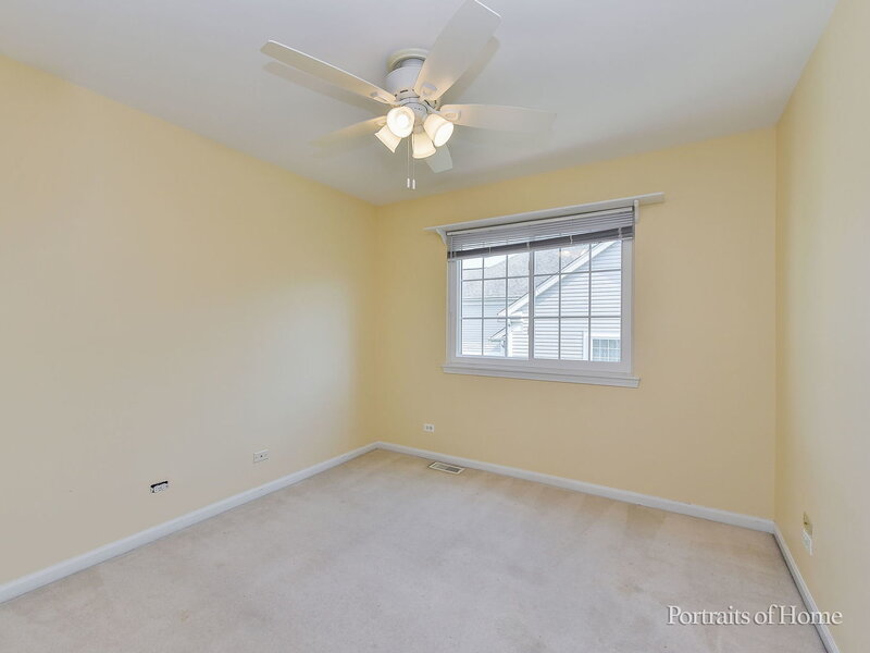 1302 Dunbarton Drive Aurora IL 60502